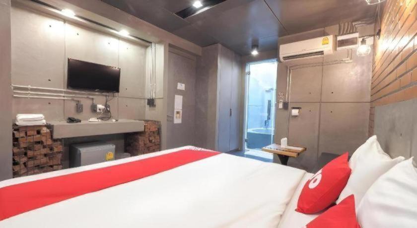Hotel Oyo 75368 Demadre Bangkok